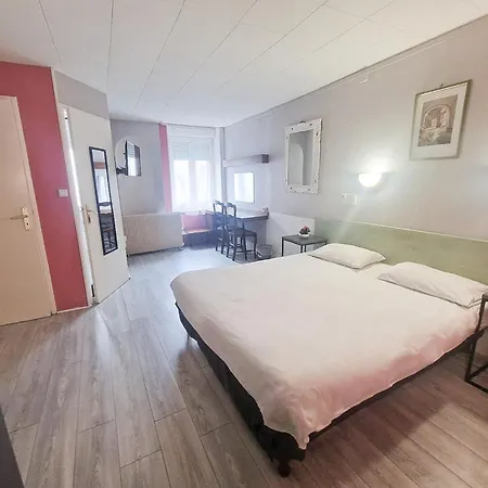 De L'academie Place Stanislas, Centre , Gare Et Congres ホテル ナンシー