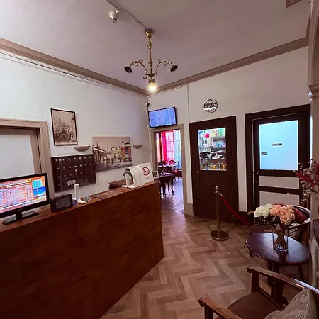 فندق De L'academie Place Stanislas, Centre , Gare Et Congres 2*