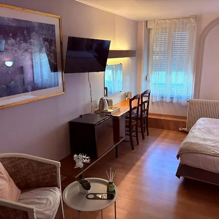 De L'academie Place Stanislas, Centre , Gare Et Congres 2* نانسي