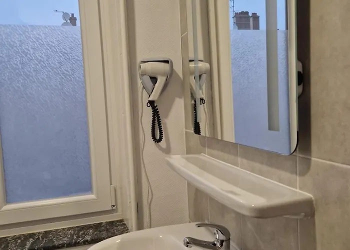 فندق De L'academie Place Stanislas, Centre , Gare Et Congres