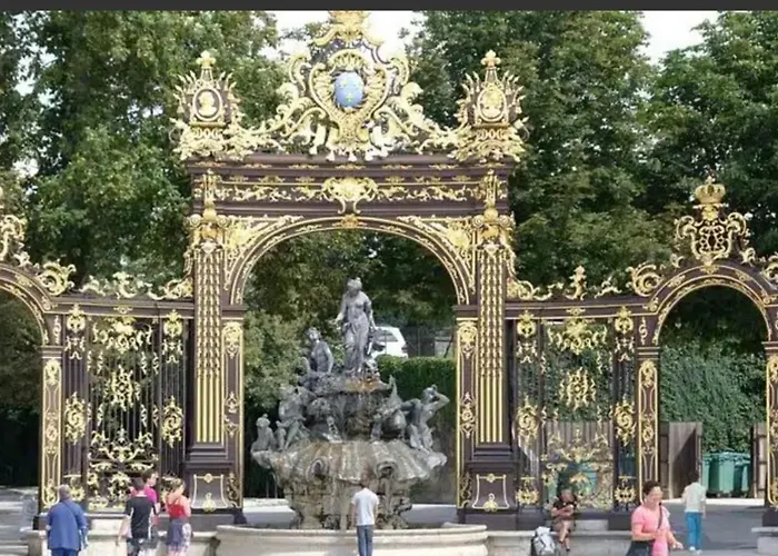 De L'academie Place Stanislas, Centre , Gare Et Congres فندق نانسي