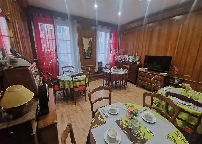 فندق De L'academie Place Stanislas, Centre , Gare Et Congres 2*