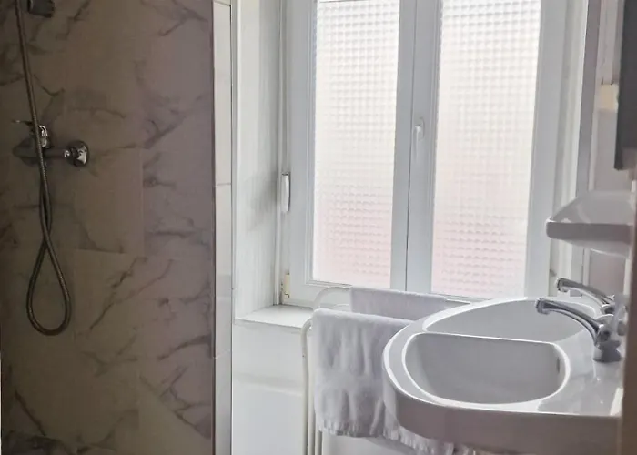 De L'academie Place Stanislas, Centre , Gare Et Congres 2* نانسي