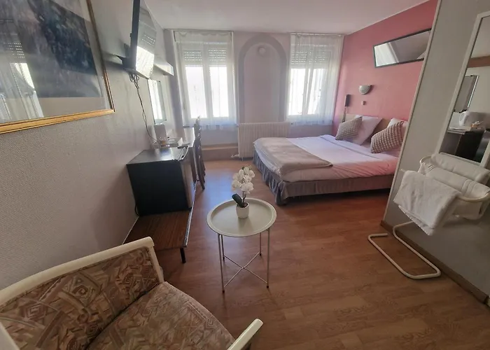 فندق De L'academie Place Stanislas, Centre , Gare Et Congres نانسي